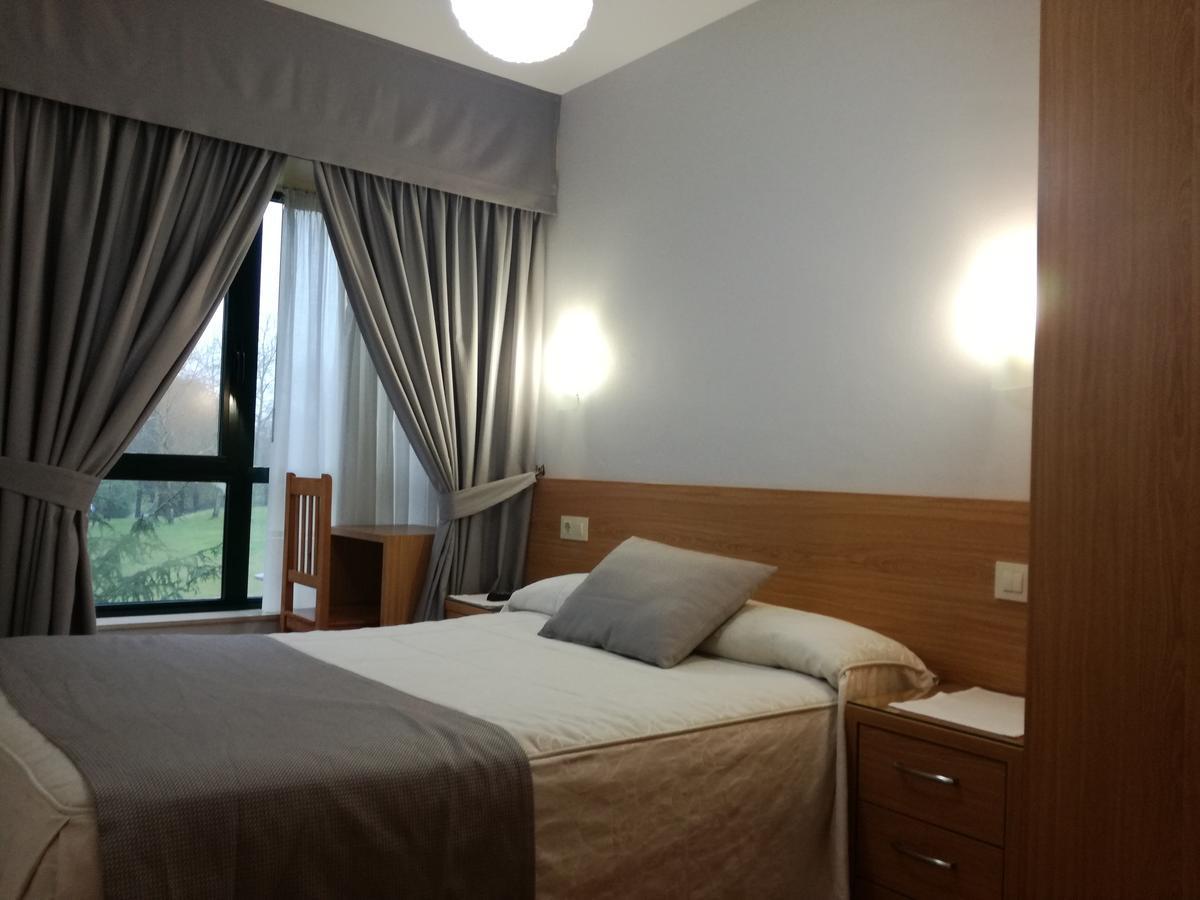 Hostal Pumar Santiago de Compostela Exterior photo